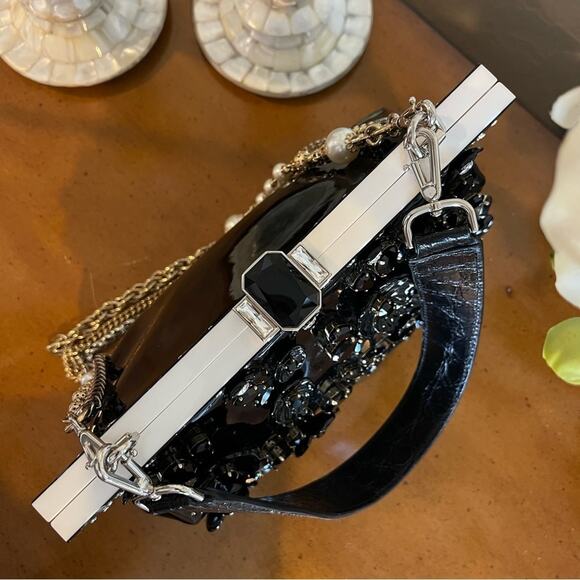 NWOT Dolce & Gabbana Black Floral Crystal VANDA Bag Chic, Bold & Glamorous - Picture 6 of 10